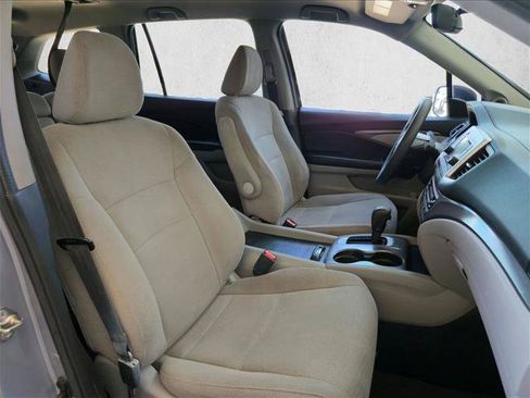 Used 2016 Honda Pilot LX image 19