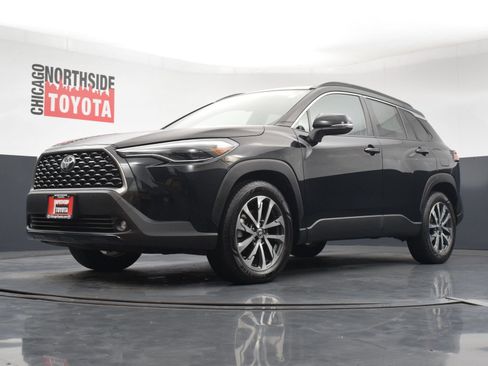 Used 2023 Toyota Corolla Cross XLE w/ Convenience Package AWD/4WD image 34