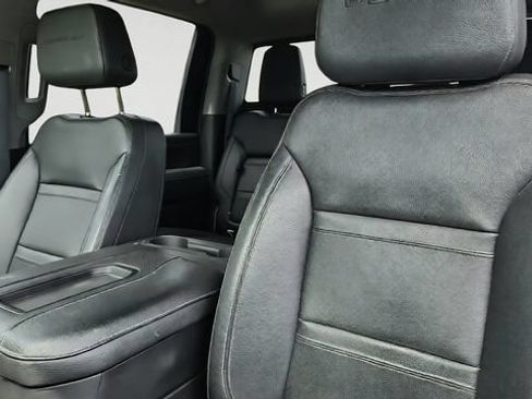 Used 2022 GMC Sierra 2500 Denali w/ Denali Ultimate Package AWD/4WD image 10