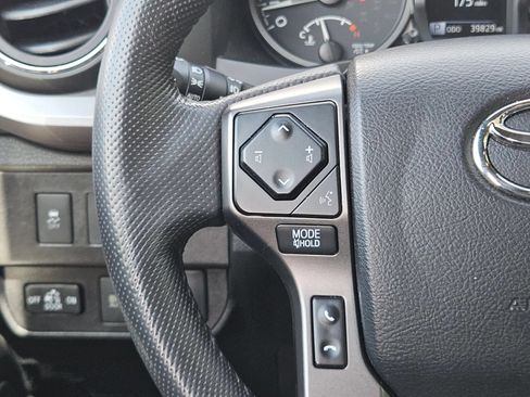 Used 2021 Toyota Tacoma TRD Off-Road w/ Technology Package AWD/4WD image 21
