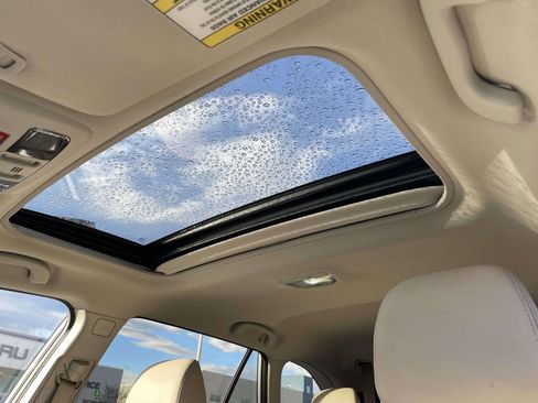 Used 2019 Subaru Outback 3.6R Limited w/ Popular Package #2 image 9