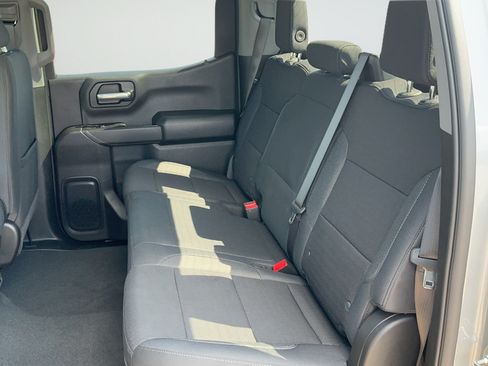 Used 2026 Chevrolet Silverado 1500 Custom w/ LPO, Dark Essentials Package AWD/4WD image 19