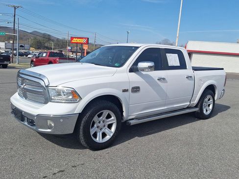 Used 2016 RAM 1500 Laramie Longhorn w/ Convenience Group AWD/4WD image 8