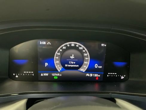 Used 2024 Volkswagen Taos SE w/ Panoramic Sunroof Package AWD/4WD image 20