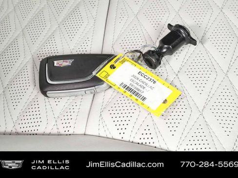 Certified 2026 Cadillac Escalade Platinum Sport w/ LPO, ONYX Package AWD/4WD image 41