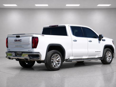 Used 2022 GMC Sierra 1500 SLT AWD/4WD image 3