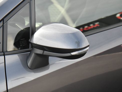 Used 2024 Toyota Corolla SE w/ SE Package image 13