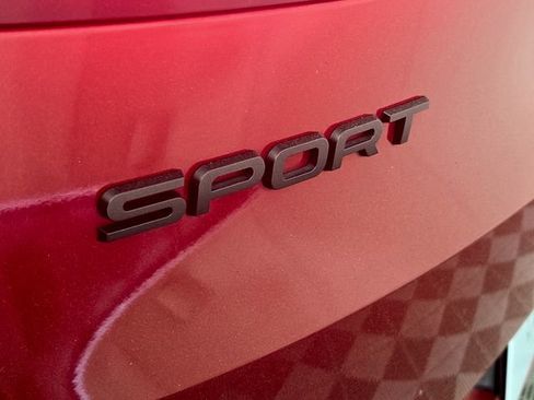 Used 2023 Land Rover Range Rover Sport SE Dynamic image 32