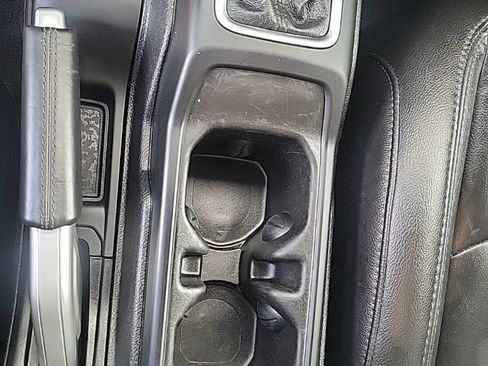 Used 2021 Jeep Wrangler Unlimited Sahara AWD/4WD image 31