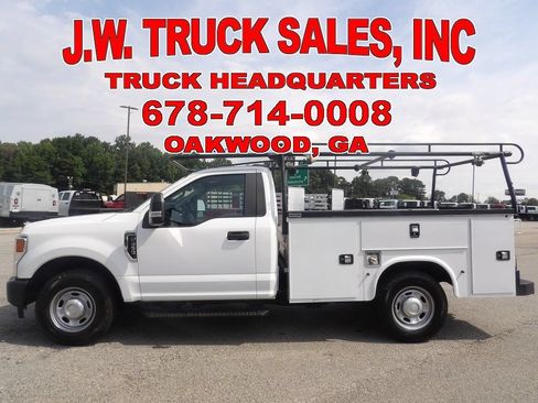 Used 2022 Ford F350 XL w/ Power Equipment Group RWD image 2