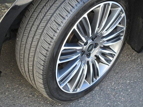 Used 2019 Land Rover Range Rover Sport HSE Dynamic image 11