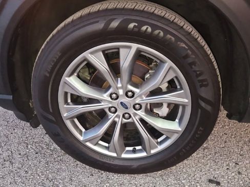Used 2020 Ford Explorer Limited AWD/4WD image 6