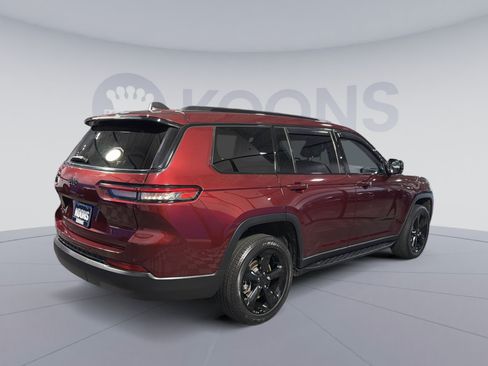 Used 2023 Jeep Grand Cherokee L Laredo AWD/4WD image 7