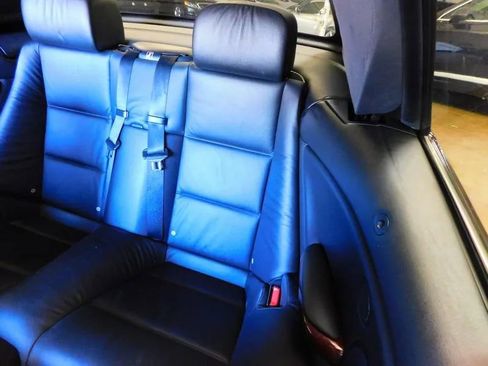 Used 2006 BMW 330Ci Convertible image 39