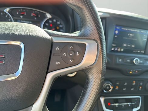 Certified 2024 GMC Terrain SLE image 31