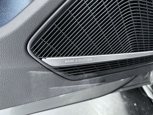 Used 2023 Audi S4 Premium Plus w/ Premium Plus Package AWD/4WD image 27