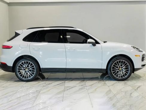Used 2019 Porsche Cayenne AWD/4WD image 11