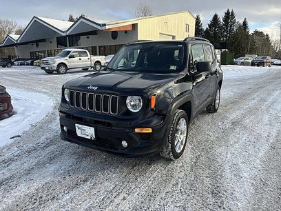 Used 2023 Jeep Renegade Latitude w/ Sun/Sound Group