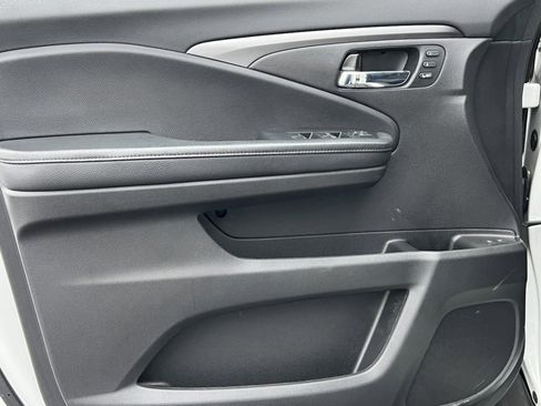 Used 2022 Honda Pilot Special Edition image 16