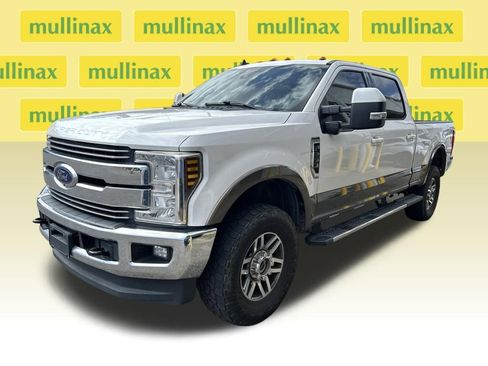 Used 2019 Ford F250 Lariat w/ Tow Technology Bundle image 4