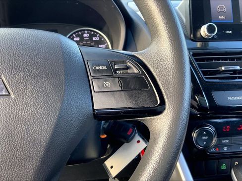 Used 2022 Mitsubishi Eclipse Cross LE AWD/4WD image 24