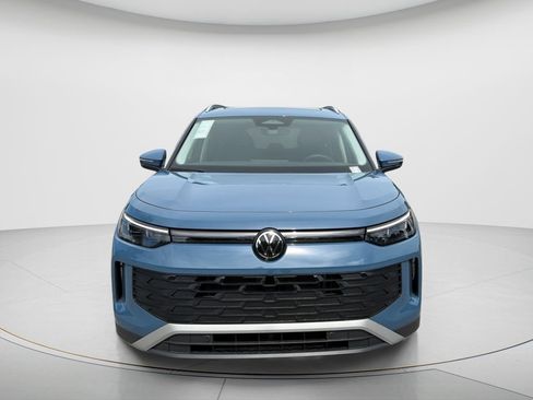 New 2026 Volkswagen Tiguan SE AWD/4WD image 3