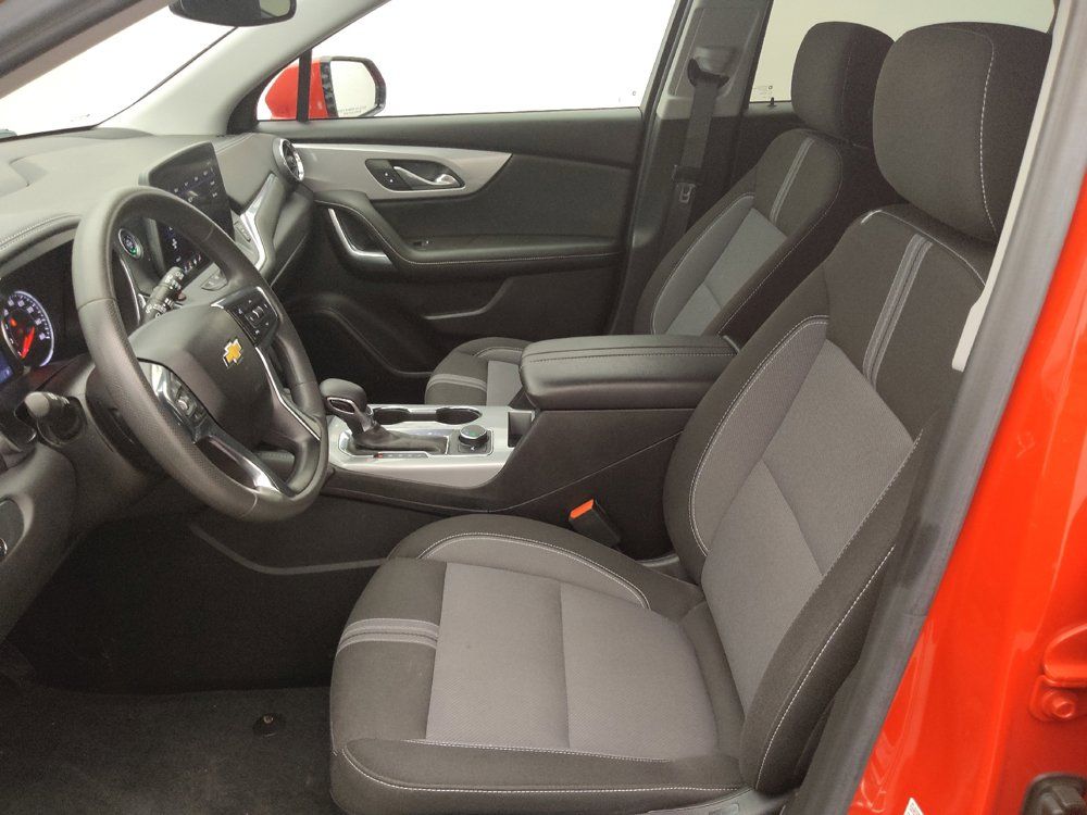 Used 2024 Chevrolet Blazer LT w/ Convenience Package FWD image 17