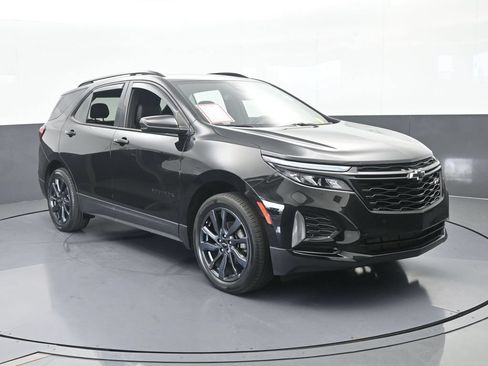 Used 2024 Chevrolet Equinox RS FWD image 4