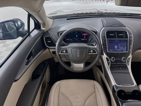 Used 2020 Lincoln Nautilus Standard w/ Equipment Group 101A image 26