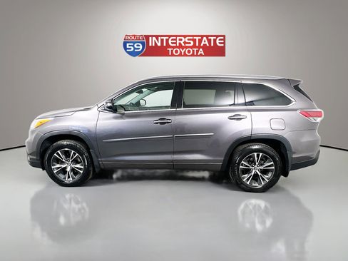 Used 2016 Toyota Highlander XLE w/ Protection Package #3 image 4