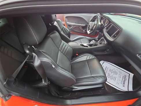 Used 2017 Dodge Challenger SRT Hellcat image 28