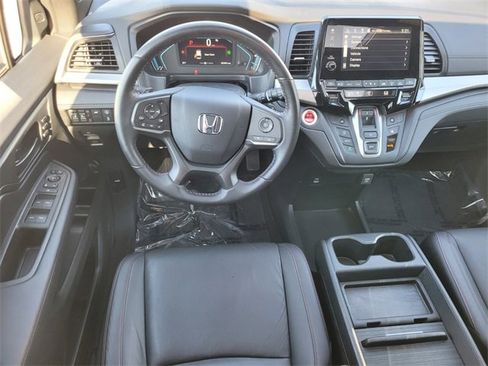 Used 2024 Honda Odyssey Sport image 9