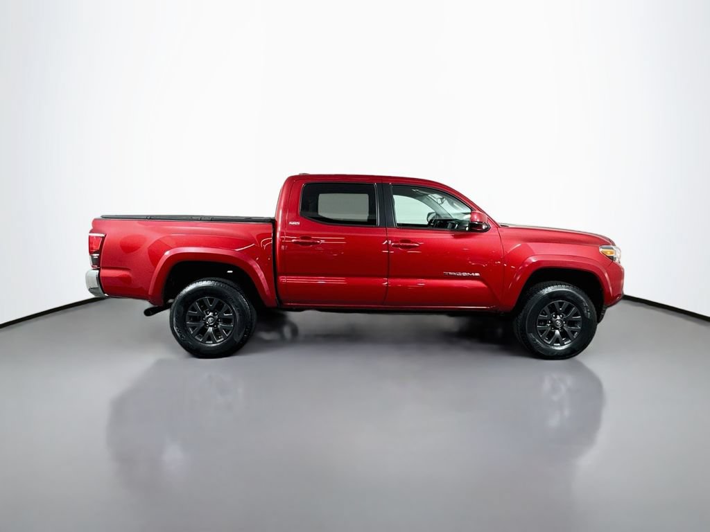 Used 2023 Toyota Tacoma SR5 AWD/4WD image 7