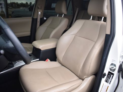 Used 2022 Toyota 4Runner Limited image 31