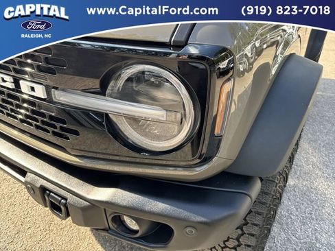 Used 2025 Ford Bronco Badlands AWD/4WD image 11