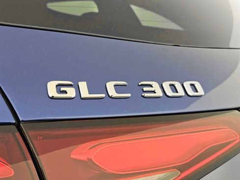New 2025 Mercedes-Benz GLC 300 4MATIC image 12