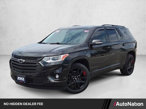 Used 2021 Chevrolet Traverse Premier w/ Redline Edition FWD image 1