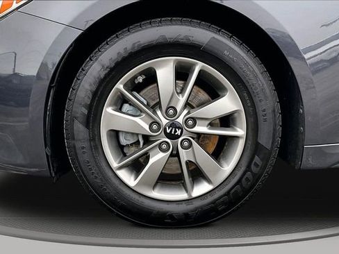 Used 2017 Kia Optima LX image 32