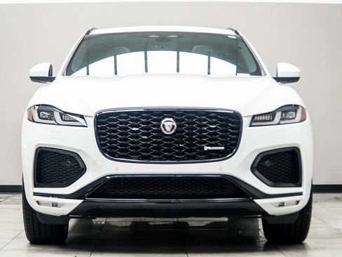 Used 2023 Jaguar F-PACE R-Dynamic S image 7