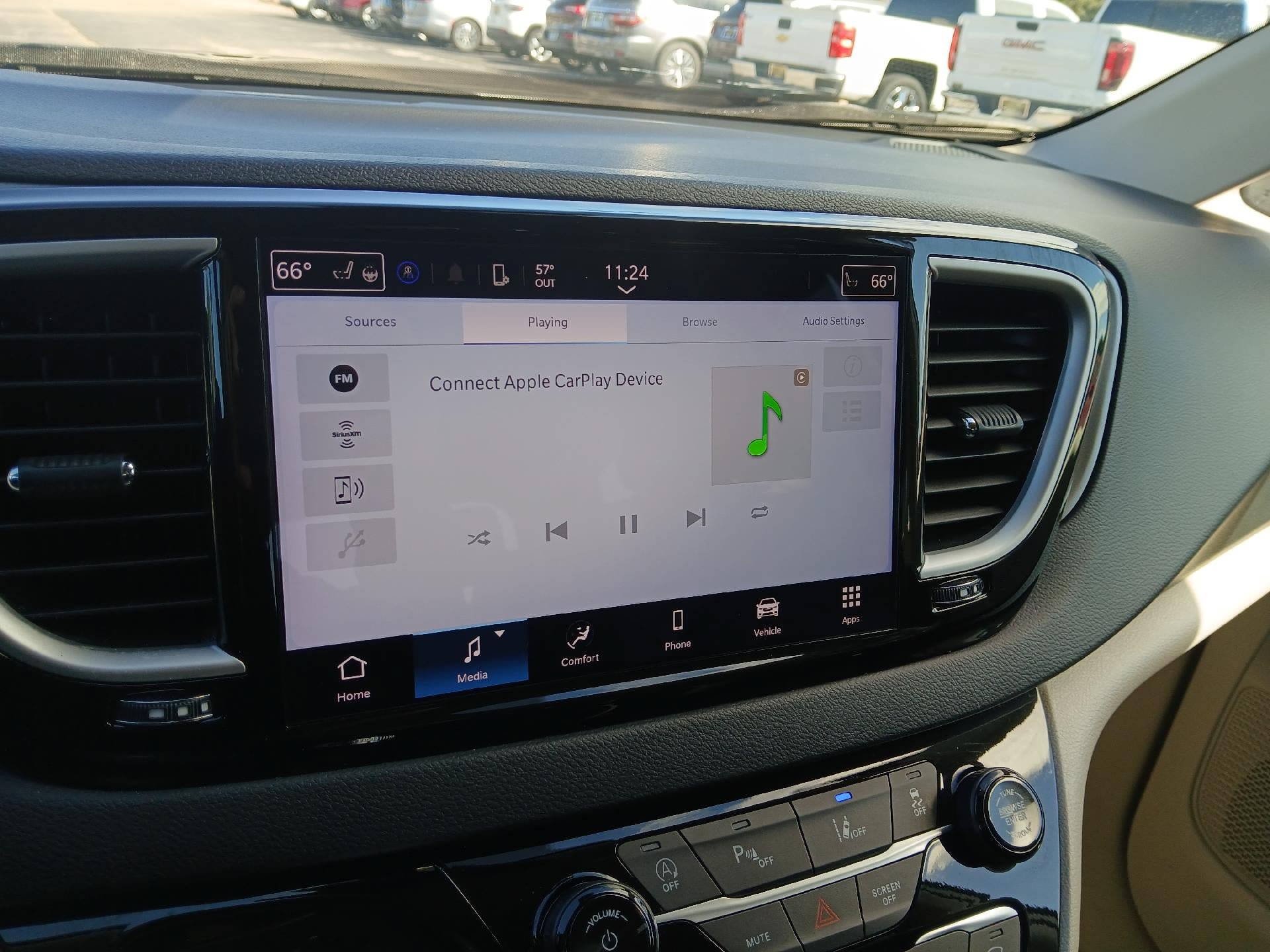 Used 2024 Chrysler Pacifica Touring-L FWD image 30