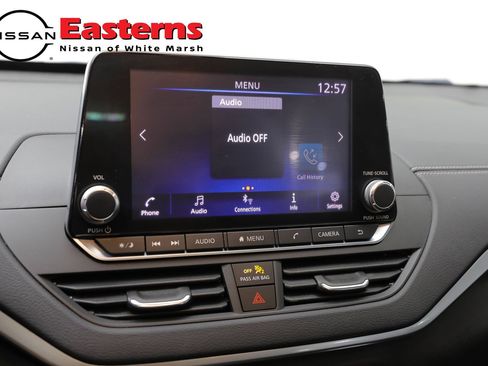 Used 2019 Nissan Altima 2.5 SV FWD image 18