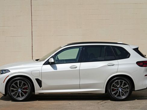 Used 2024 BMW X5 xDrive50e w/ M Sport Package AWD/4WD image 50