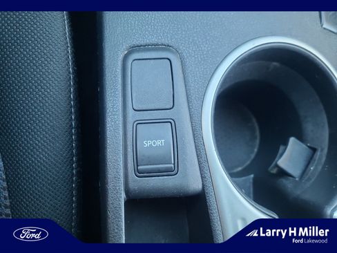 Used 2013 Nissan Rogue SV image 33