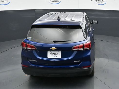 Used 2022 Chevrolet Equinox LS FWD image 23
