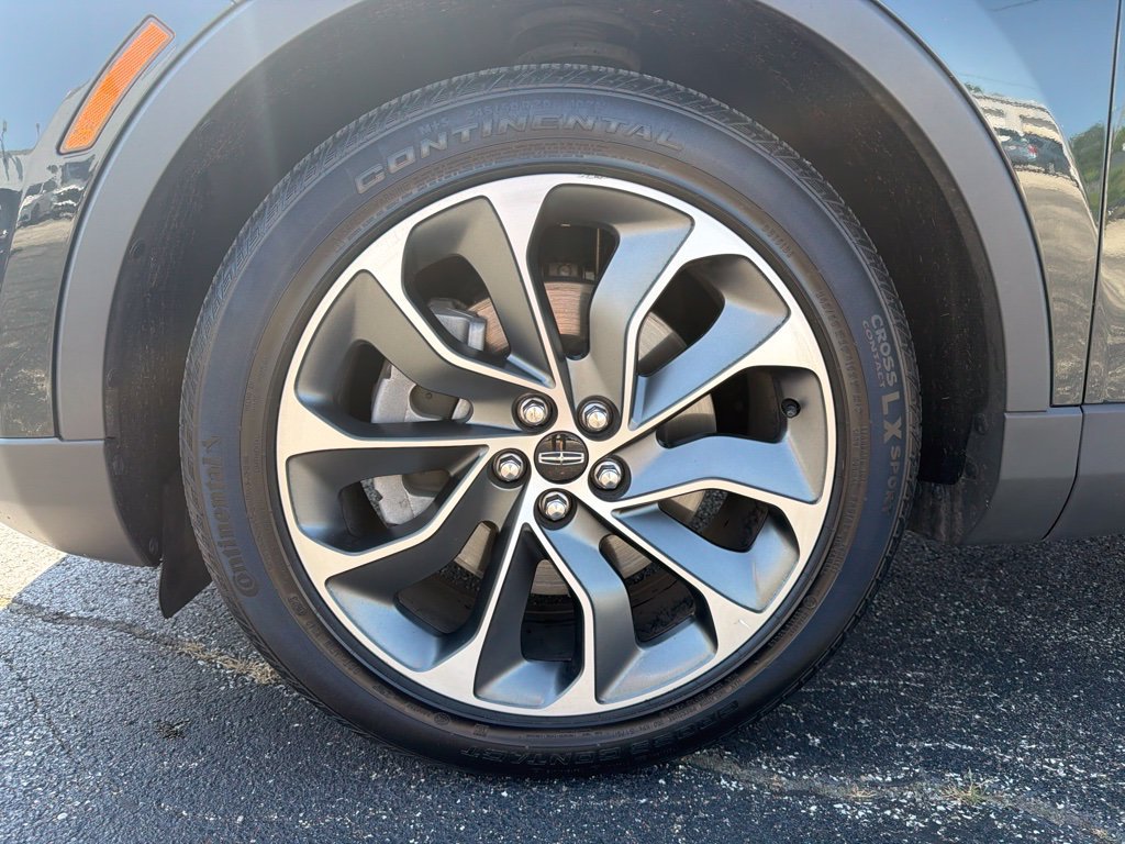 Used 2023 Lincoln Nautilus Reserve AWD/4WD image 12