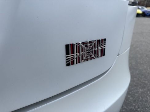 Used 2022 Tesla Model S Plaid image 32