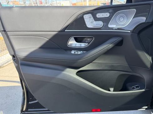 New 2025 Mercedes-Benz GLE 63 AMG S image 8