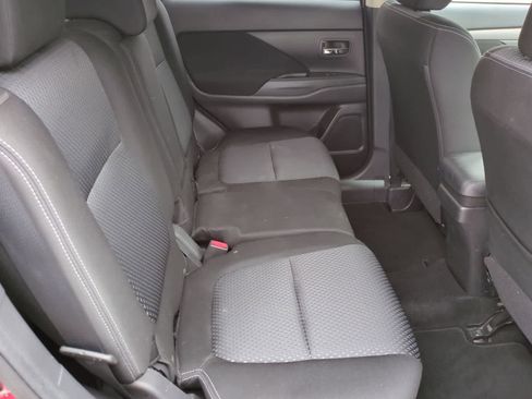 Used 2018 Mitsubishi Outlander ES AWD/4WD image 20