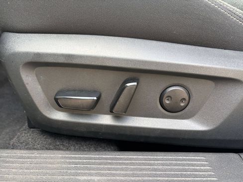 Used 2026 Nissan Rogue SV FWD image 22