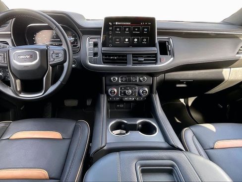 Used 2024 GMC Yukon XL AT4 w/ Technology Package image 15